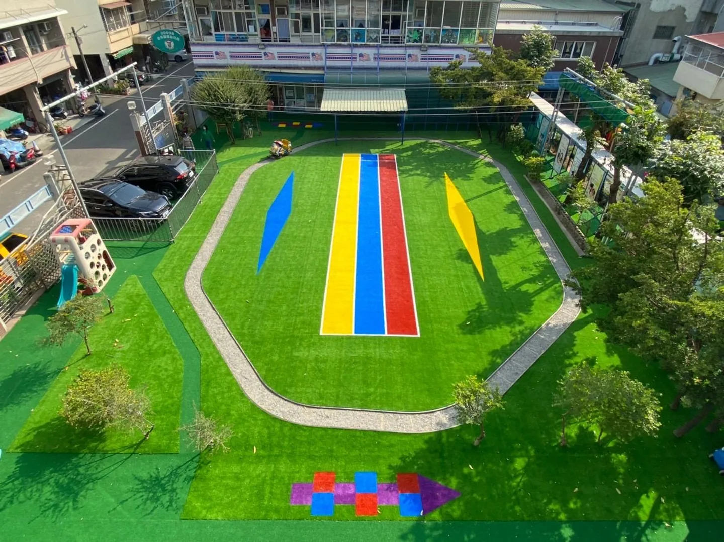 Leisure & Rainbow decorative turf application